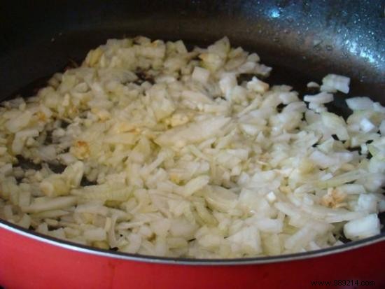 8 Proven Homemade Poultice Remedies for Everyday Ailments