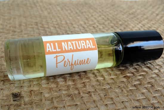 Craft Your Own Natural Perfume at Home: Simple Recipe with Essential Oils