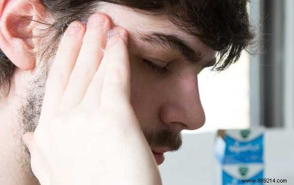 18 Proven Vicks VapoRub Uses for Coughs, Pain Relief, Skin Care, and More