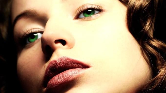 3 Easy Homemade Face Masks to Deeply Nourish and Hydrate Skin for Fall