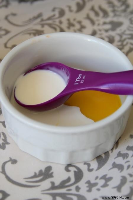 3 Easy Homemade Face Masks to Deeply Nourish and Hydrate Skin for Fall