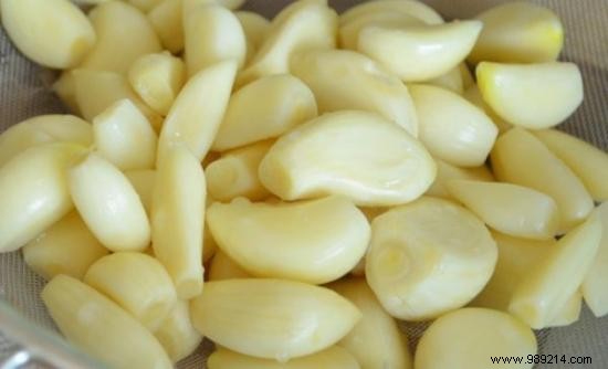 Recover from Holiday Hangovers: 4 Proven Foods to Ease Nausea and Headaches