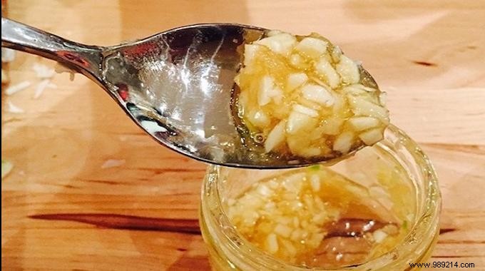 What Happens to Your Body When You Eat Garlic and Honey on an Empty Stomach for 7 Days