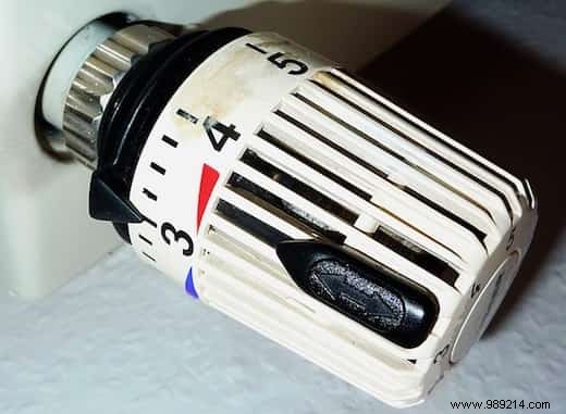 Why Sleeping with the Heat On Disrupts Your Rest: Expert Advice from Dr. Joëlle Adrien