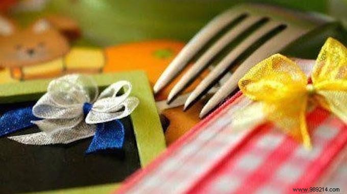 Easy Step-by-Step: How to Make Adorable Mini Ribbon Bows with a Fork