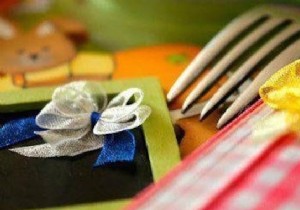 Easy Step-by-Step: How to Make Adorable Mini Ribbon Bows with a Fork