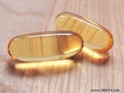 Easy DIY 100% Natural Lip Balm Recipe for Soft, Protected Lips