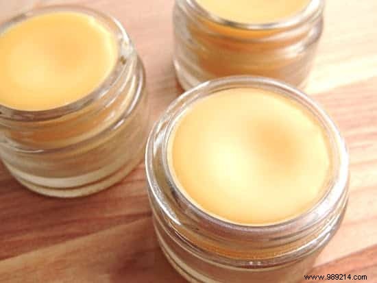 Easy DIY 100% Natural Lip Balm Recipe for Soft, Protected Lips