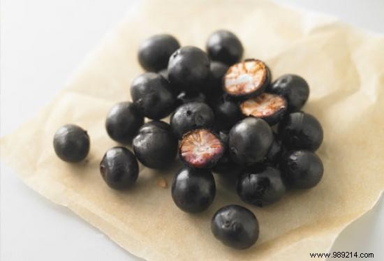 3 Key Health and Weight Loss Benefits of Acai Berries, Backed by Real Experience