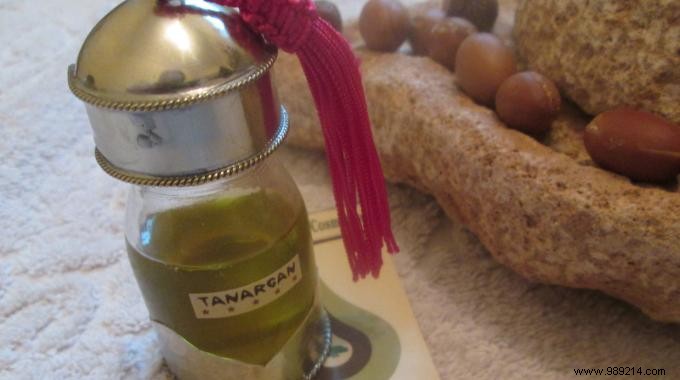 How to Use Argan Oil on Your Face for Radiant, Wrinkle-Free Skin