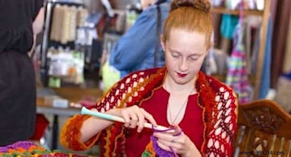 Science Shows Knitting Boosts Happiness, Mental Health, and Brain Connections