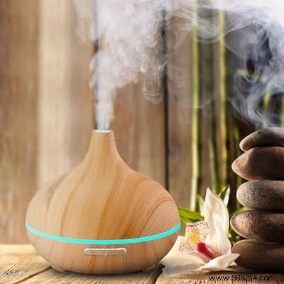 10 Expert Essential Oil Diffuser Blends for a Fresh, Relaxing Home