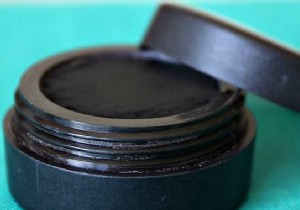 DIY Non-Toxic Eyeliner: Proven Recipe with Just 2 Natural Ingredients
