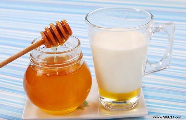 10 Proven Natural Remedies to Straighten Hair at Home Safely