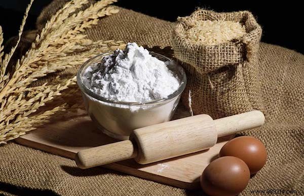 10 Proven Natural Remedies to Straighten Hair at Home Safely