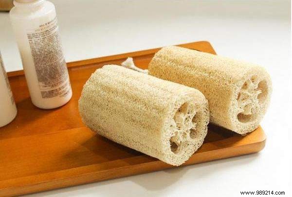 Dermatologists Warn: Ditch Your Shower Puff Immediately for Healthier Skin