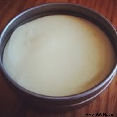 Easy Homemade Anti-Wrinkle Cream: Natural DIY Recipe with Rosehip Oil