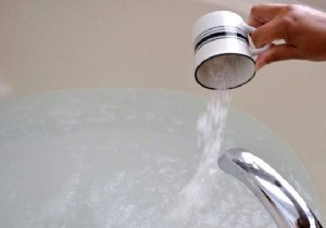Soothing Eczema Itch with Baking Soda Baths: A Doctor-Recommended Natural Remedy