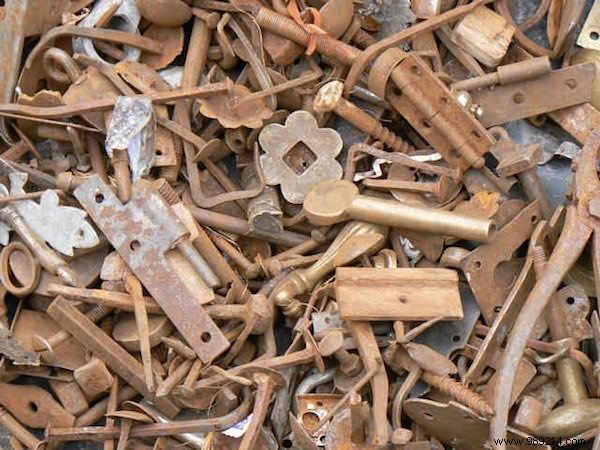 75 Proven Vinegar Uses: Expert Hacks for Cleaning, Health, Home, and More