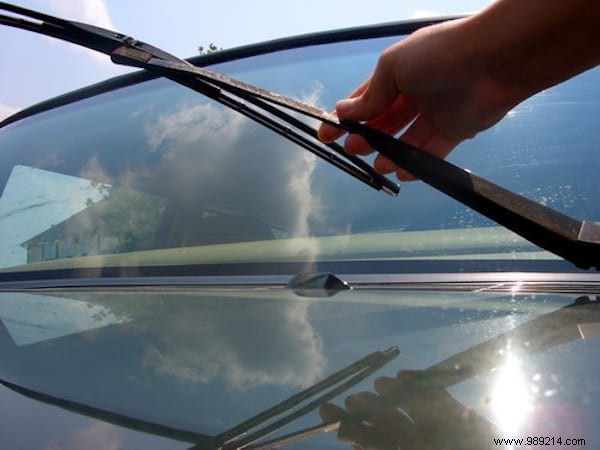 75 Proven Vinegar Uses: Expert Hacks for Cleaning, Health, Home, and More