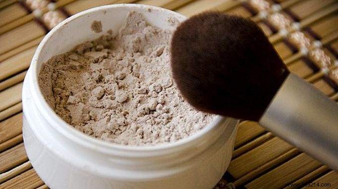 DIY 100% Natural Powder Foundation Recipe: Quick, Easy, and Perfect for Your Skin