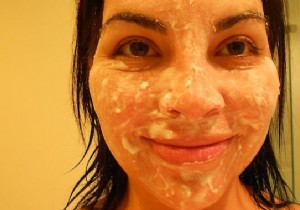 DIY Baking Soda Paste: Fast, Natural Relief for Sunburns at Home