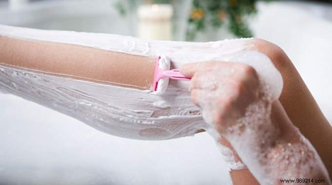 DIY 100% Natural Homemade Shaving Gel: My Simple Recipe for Smooth, Irritation-Free Legs