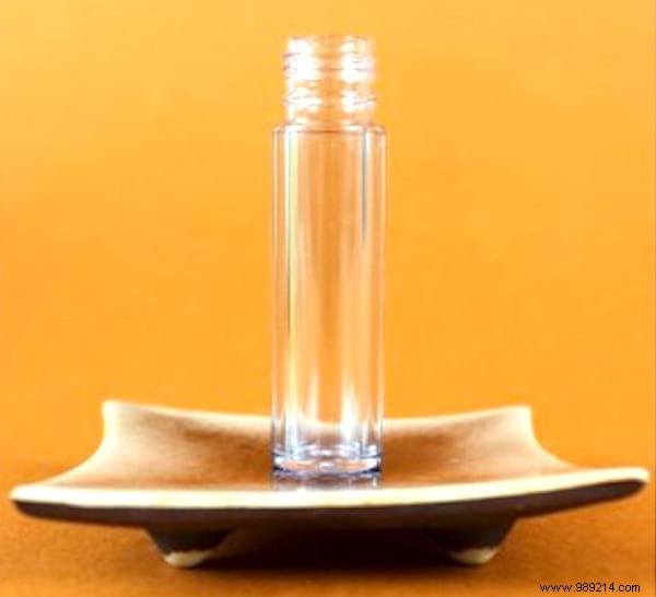 DIY Anti-Aging Eye Serum: Expert Recipe to Smooth Wrinkles and Rejuvenate Skin