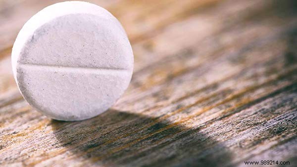 12 Proven Natural Remedies to Eliminate Dandruff Effectively