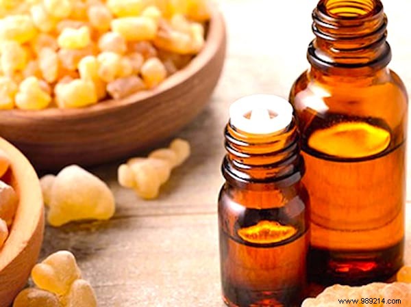 10 Science-Backed Benefits of Frankincense Essential Oil