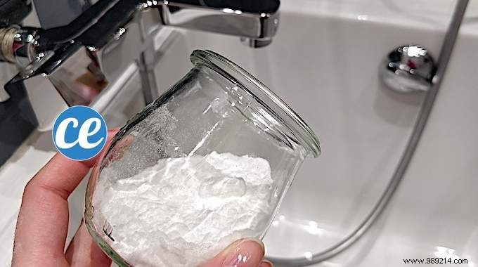 Beat Temporary Fatigue: The Simple Baking Soda Bath Boost