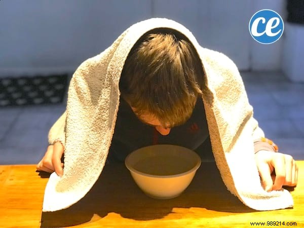 29 Proven Natural Remedies to Clear a Stuffy Nose Quickly