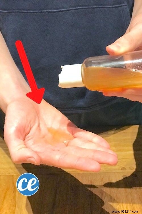 10 Simple DIY Hand Sanitizer Recipes: Effective Protection Against Bacteria and Viruses