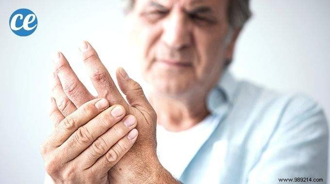 6 Foods to Avoid with Arthritis (and 7 Anti-Inflammatory Alternatives for Joint Relief)
