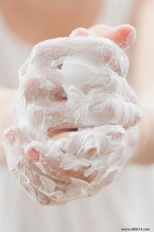 10 Science-Backed Habits of People Who Rarely Get Sick