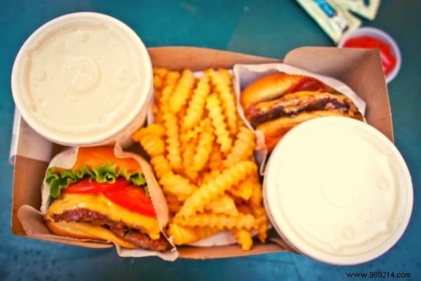 26 Surprising Foods That Disrupt Your Sleep (Even Without You Realizing It)