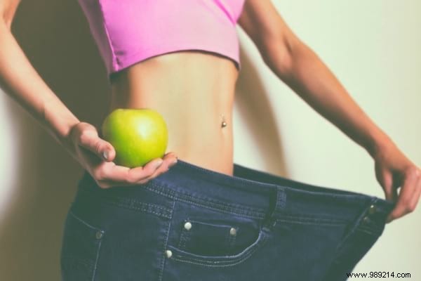 11 Science-Backed Health Benefits of Apples, According to Nutritionist Nicola Shubrook