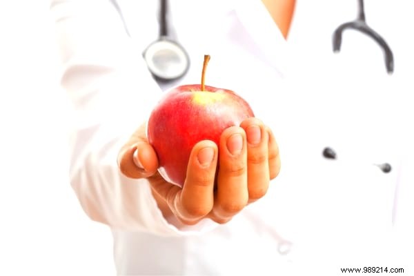 11 Science-Backed Health Benefits of Apples, According to Nutritionist Nicola Shubrook