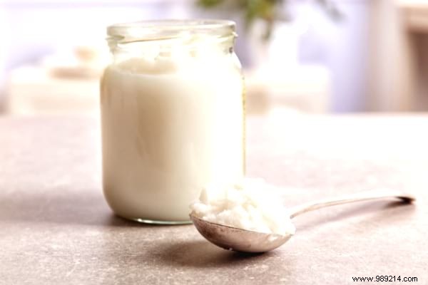 4 Science-Backed Benefits of Coconut Oil for Teeth: The Power of Oil Pulling