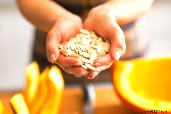 10 Science-Backed Health Benefits of Pumpkin Seeds