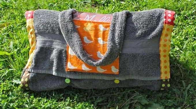 DIY Beach Towel Bag with Built-in Pillow: Easy Step-by-Step Sewing Tutorial