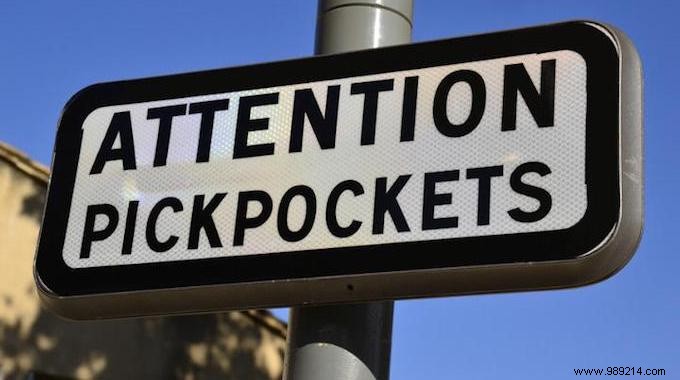 40 Common Tourist Scams to Avoid on Your Next Vacation