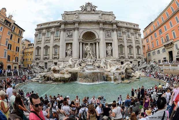 Dream vs. Reality: 19 Iconic Travel Destinations Through Real Traveler Photos