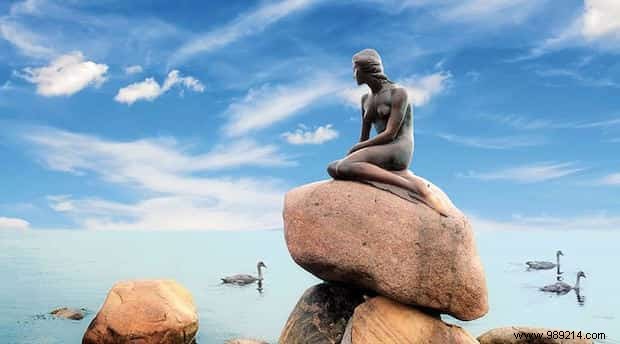 Dream vs. Reality: 19 Iconic Travel Destinations Through Real Traveler Photos