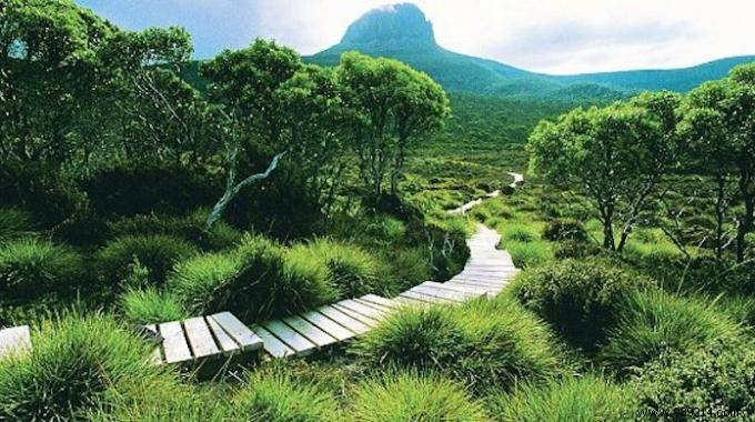 30 Legendary Bucket-List Hikes Around the World Every Adventurer Should Tackle