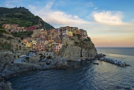 30 Legendary Bucket-List Hikes Around the World Every Adventurer Should Tackle