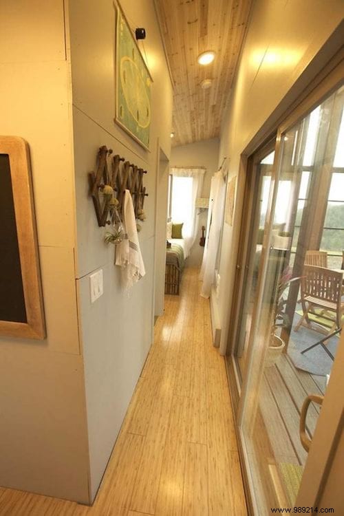 The Ohana: Two Tiny Houses Linked by a Veranda, Perfect for Family Living