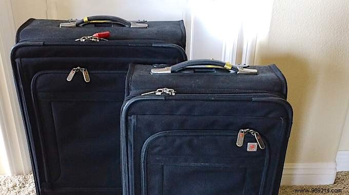 Smart Traveler s Hack: Snap a Photo of Your Luggage to Never Lose It Again