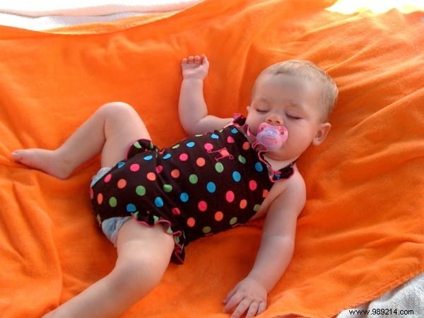 25 Expert Beach Tips and Hacks for Family Fun, Safety, and Comfort