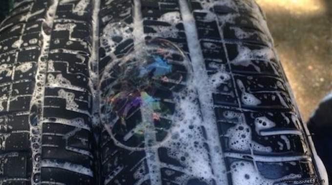 How to Quickly Locate a Tire Puncture: Proven Soap and Sponge Method